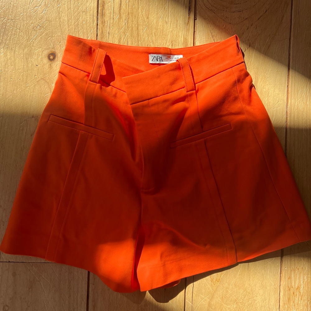 Zara Women's Orange Dressy Shorts